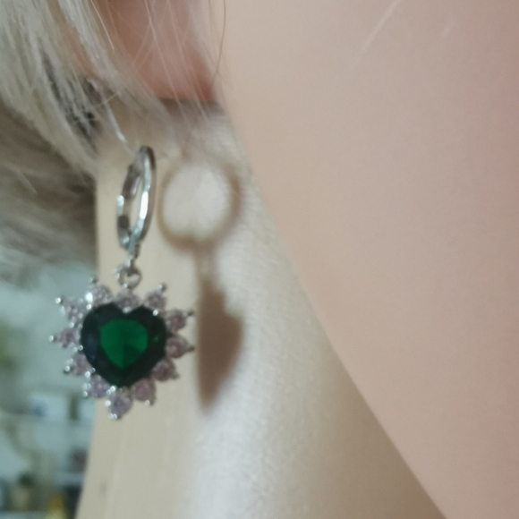 New 925 Silver Necklace and Earrings set with Emerald  Gemstone and Rhinestone - Picture 6 of 7